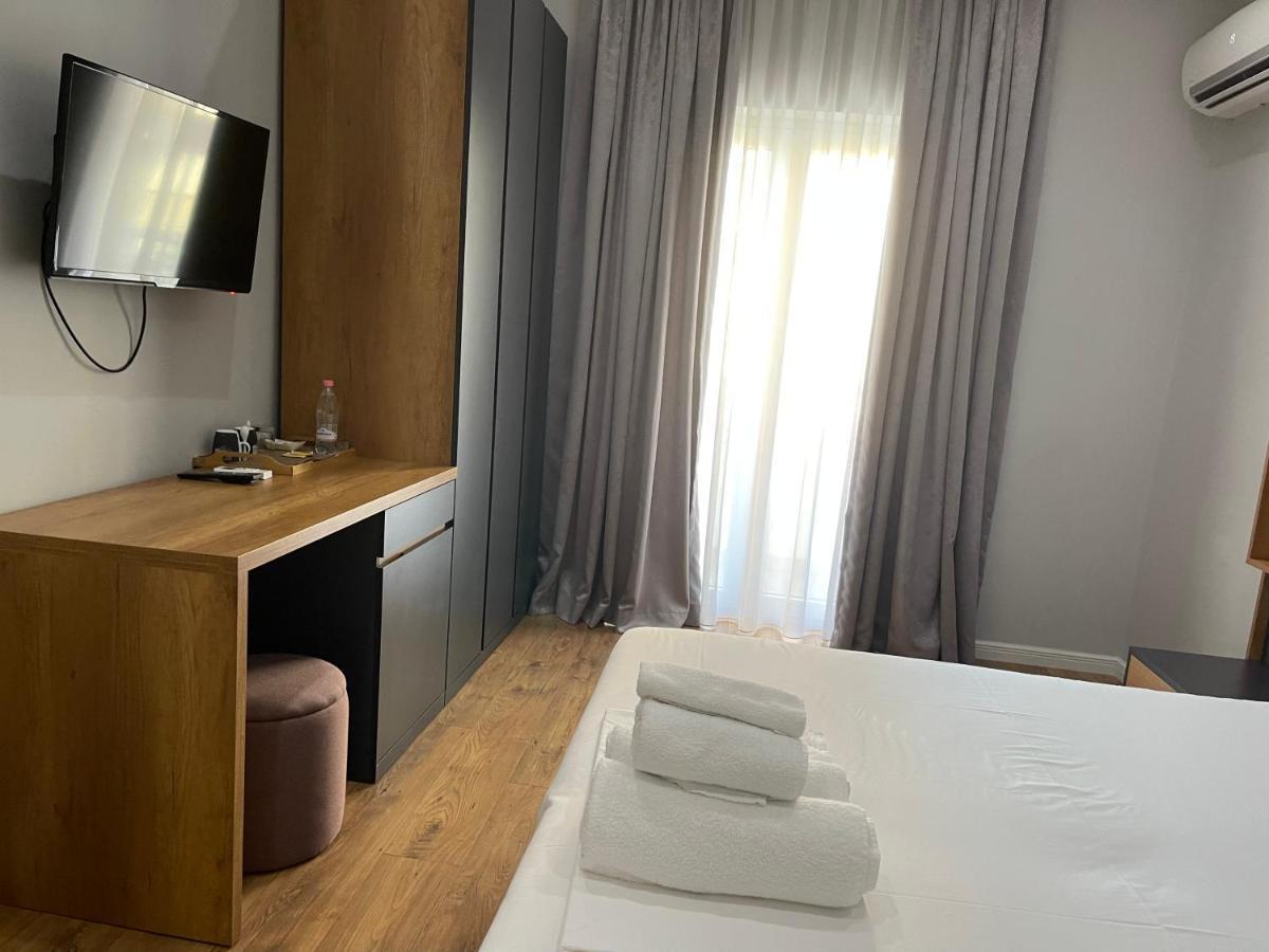 Andys Rooms Hotel Тирана Экстерьер фото